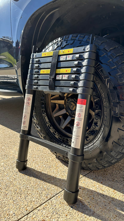 SAFARI SEEKERS 2.3m TELESCOPIC LADDER