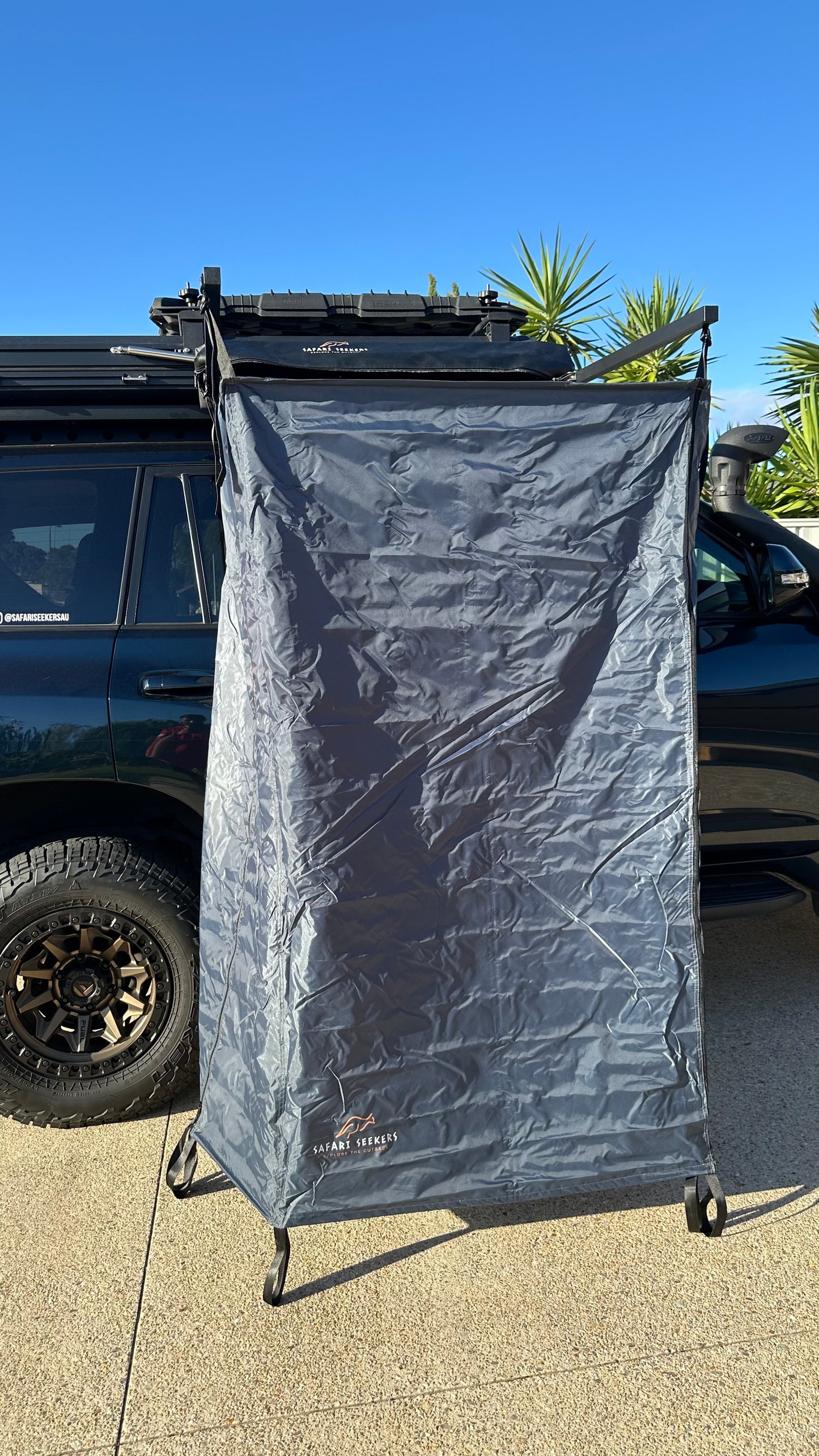 SAFARI SEEKERS ‘SHOWER TENT’