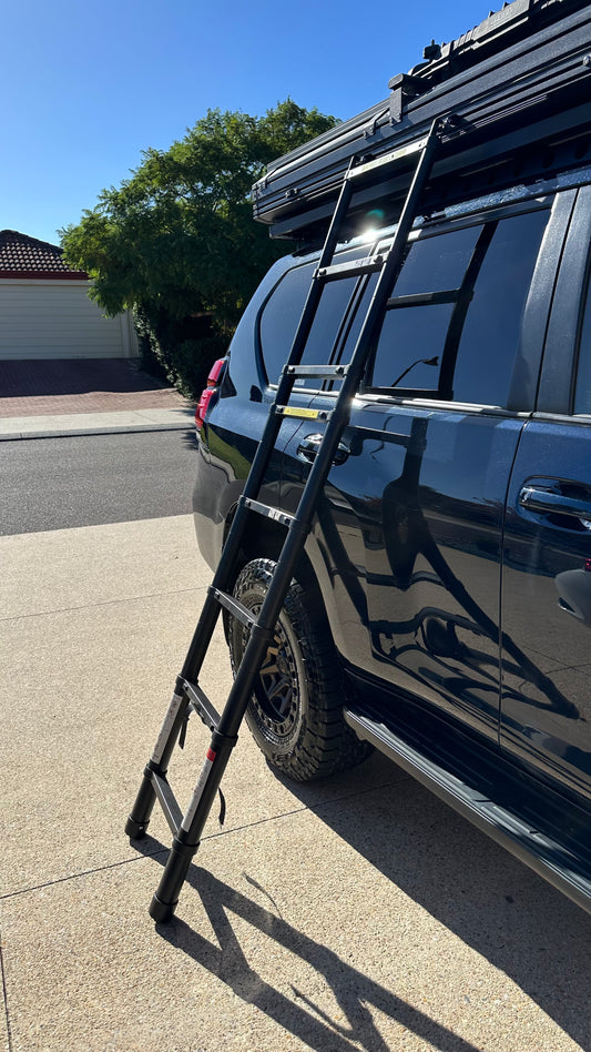 SAFARI SEEKERS 2.3m TELESCOPIC LADDER