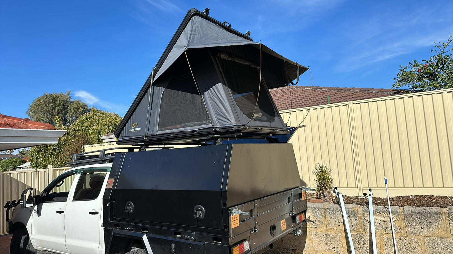 SAFARI SEEKERS ROOF TOP TENT: 'EXPEDITION SERIES V2'