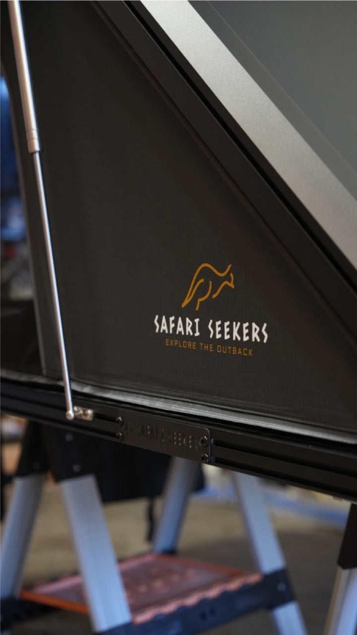 SAFARI SEEKERS ROOF TOP TENT: 'EXPEDITION SERIES V4'