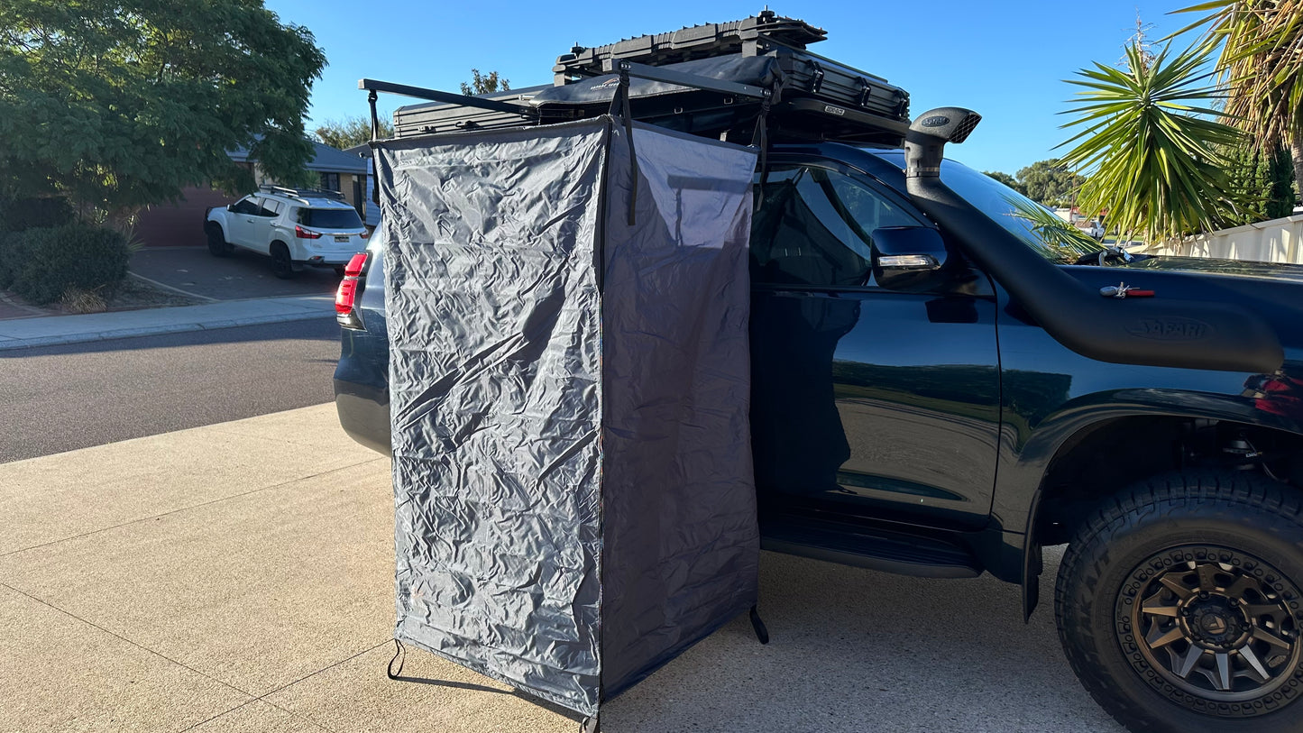 SAFARI SEEKERS ‘SHOWER TENT’