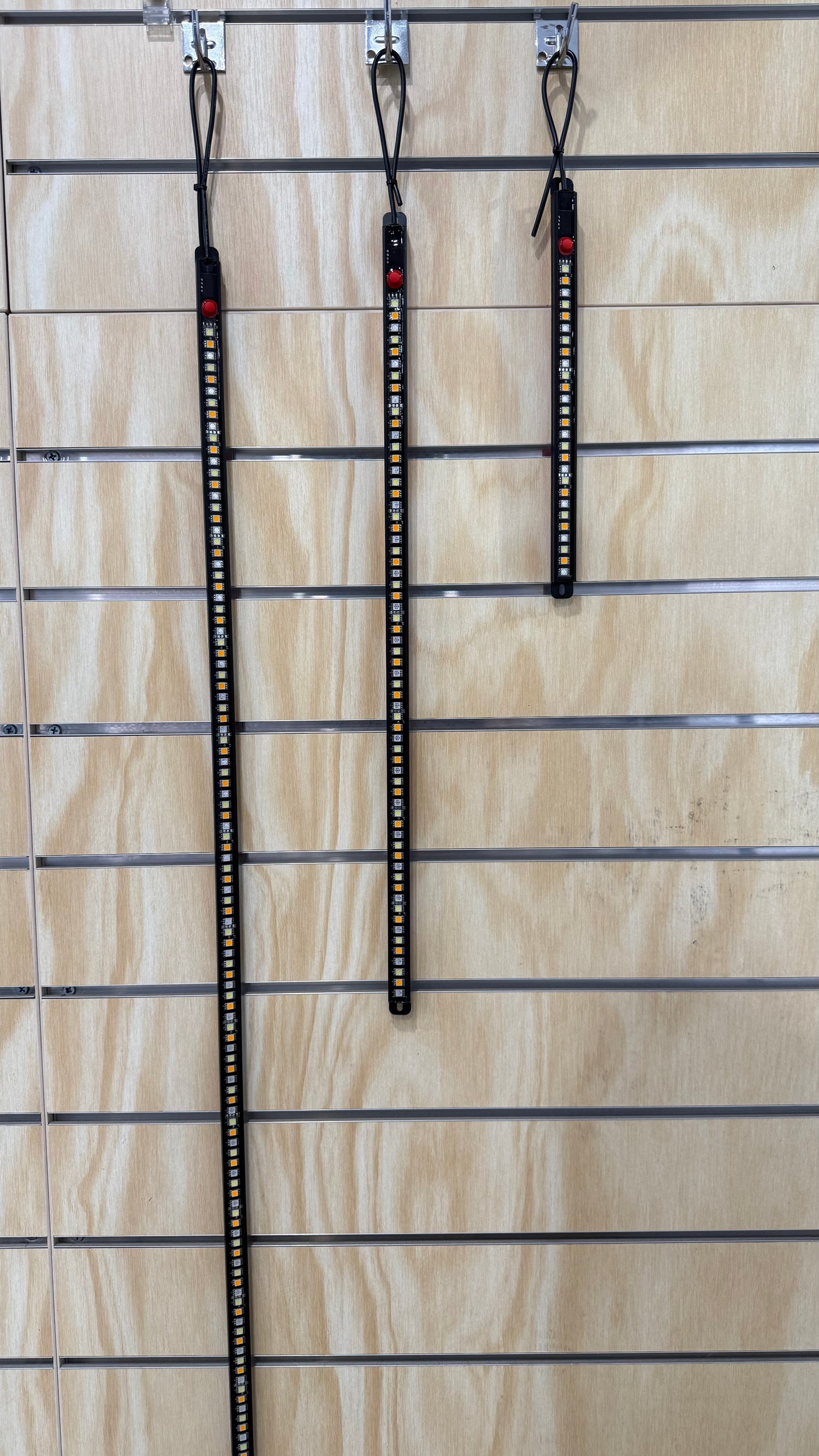 SAFARI SEEKERS TRI-COLOUR LED RIGID LIGHT BAR 920mm