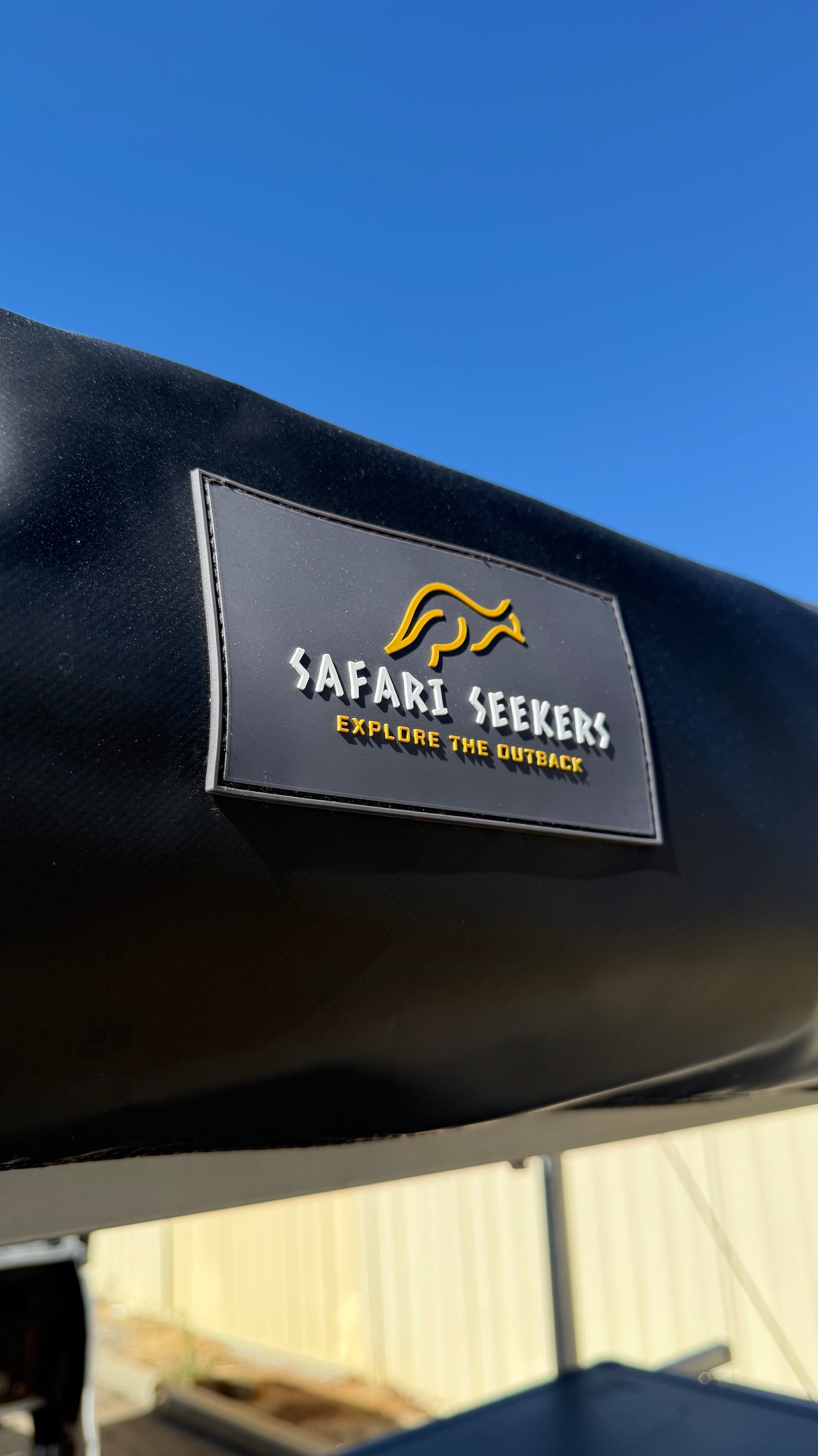 SAFARI SEEKERS AWNING: '180 FREE STANDING AWNING'