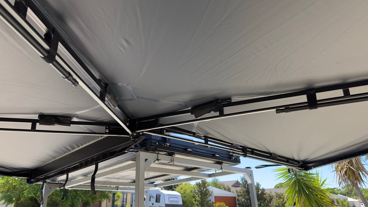 SAFARI SEEKERS AWNING: '270 FREE STANDING DEGREE AWNING V2'