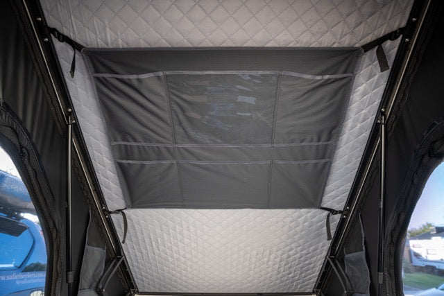 SAFARI SEEKERS ROOF TOP TENT: SUMMIT SERIES